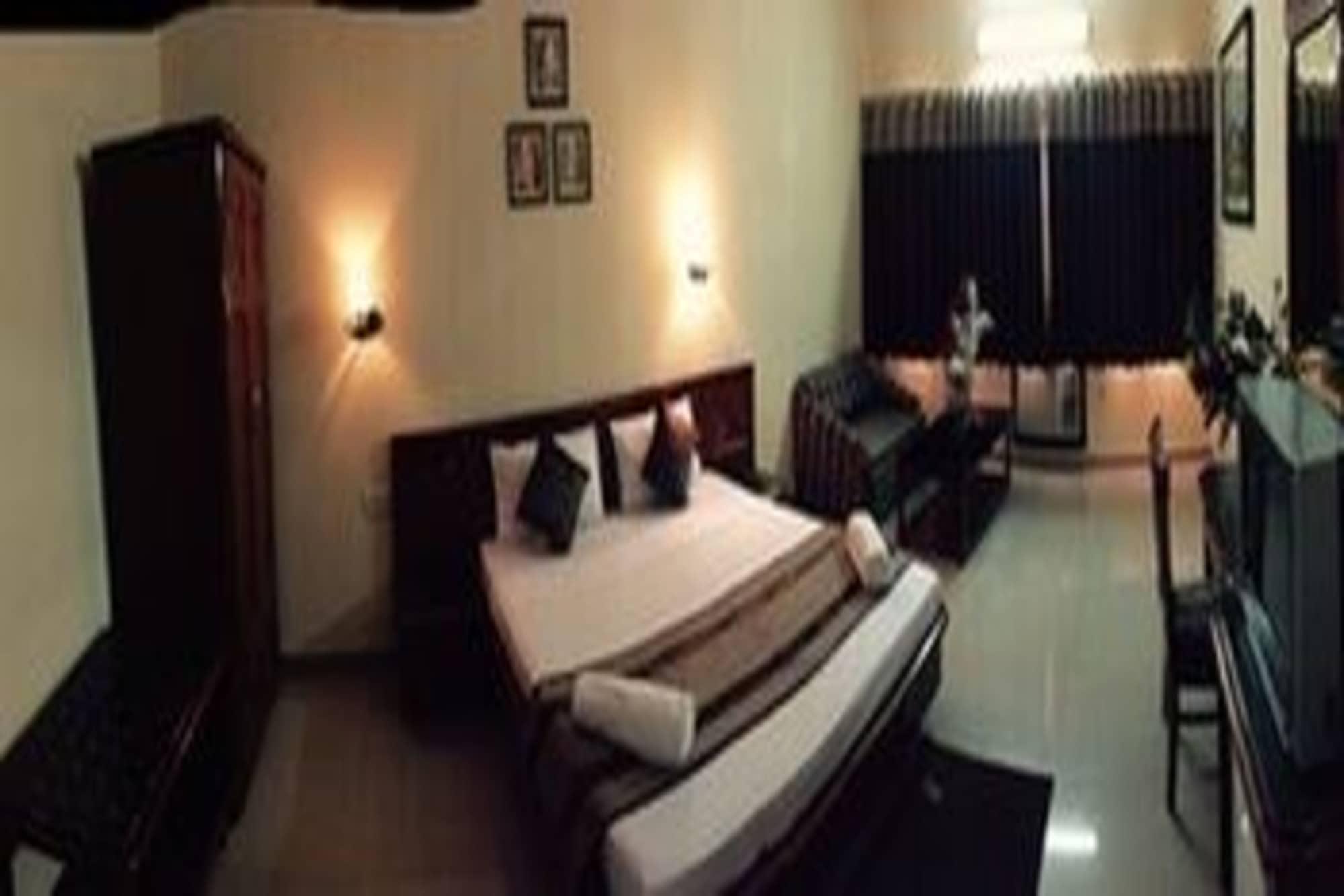 Airport Hotel Nowe Delhi Zewnętrze zdjęcie