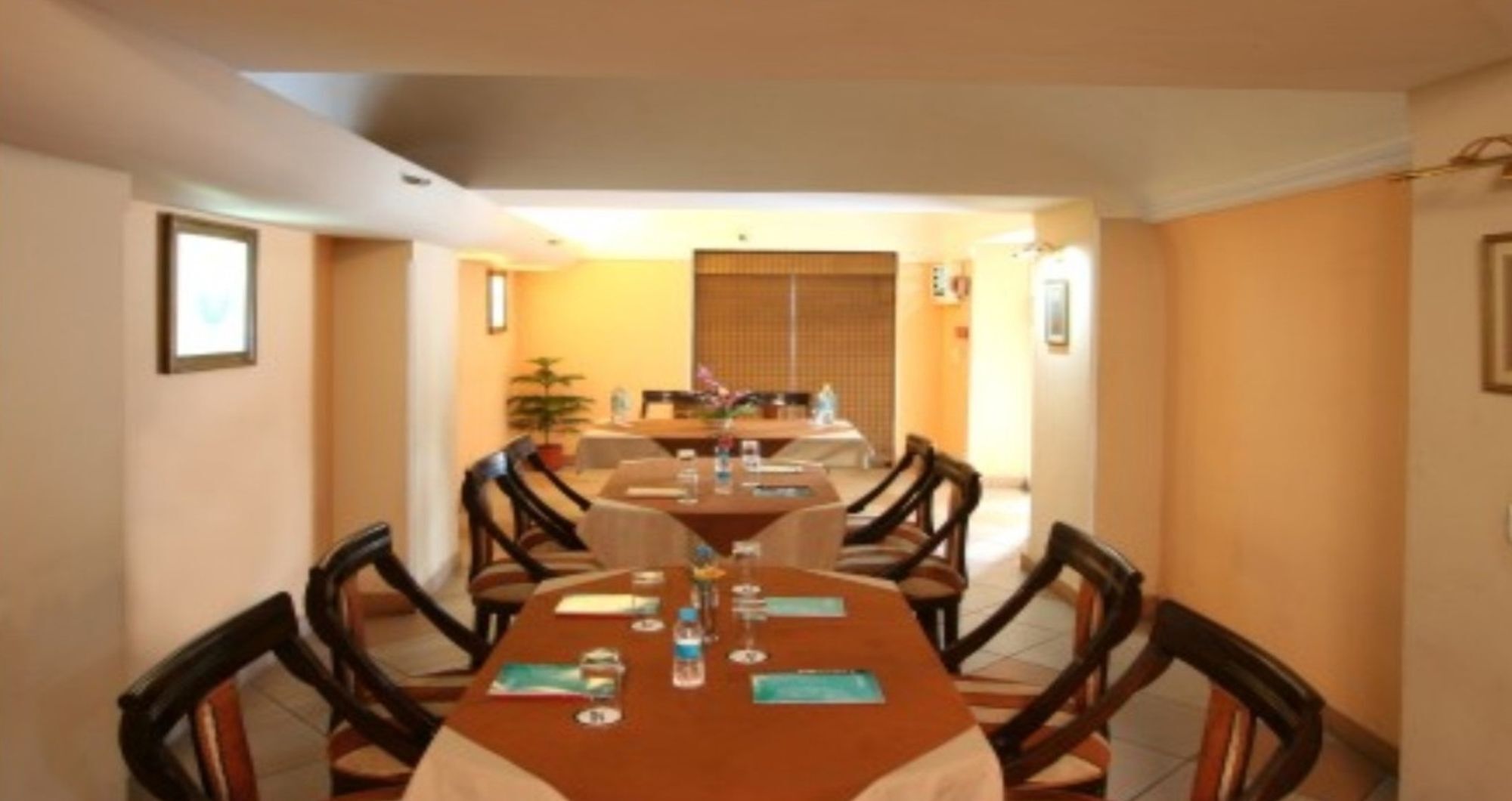 Airport Hotel Nowe Delhi Zewnętrze zdjęcie